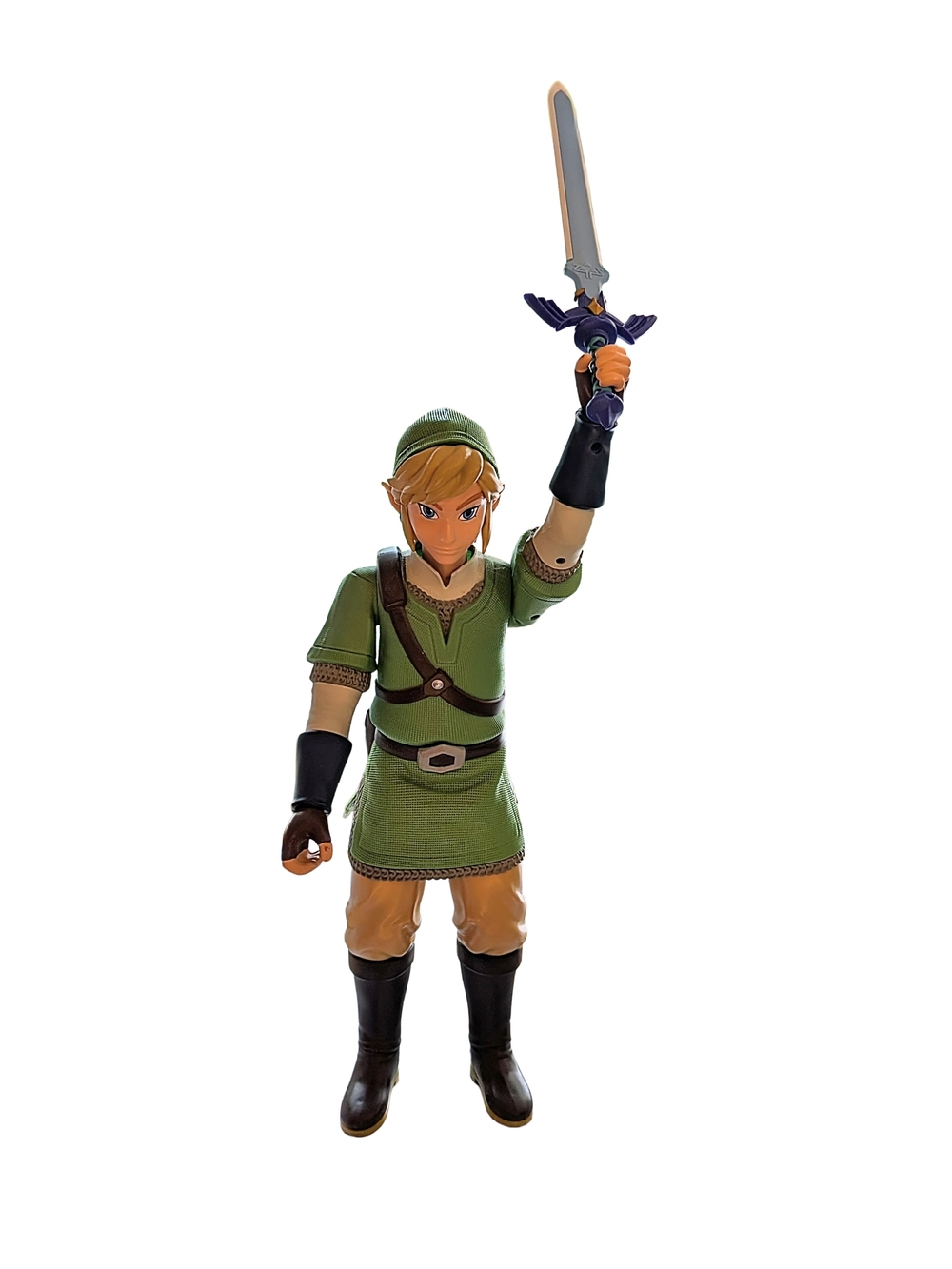 20" Link Action Figure with Blue Hylian Shield and Sword - Picture 4 of 8